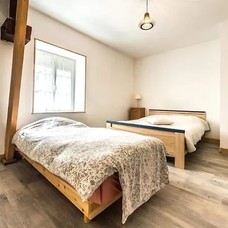 Villa Grande Maison De *