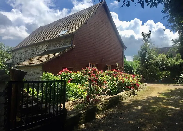Grande Maison De * Montsecret-Clairefougere